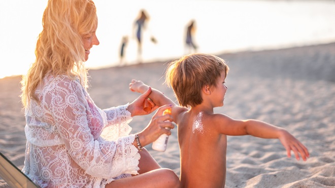 creme-solaire-proteger-enfants-SPF50