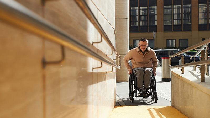 amenagement raisonnable accessibilité PMR