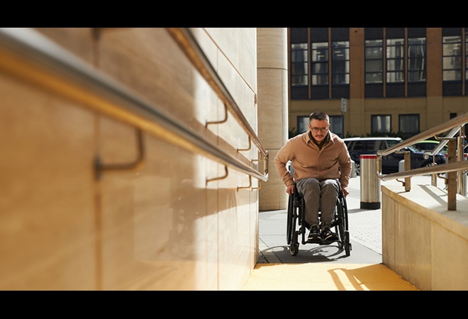 amenagement raisonnable accessibilité PMR