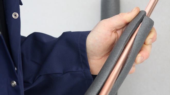 Isolez vos tuyaux d'eau chaude vous fait faire des économies