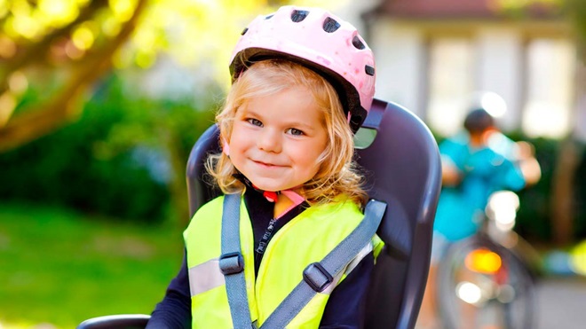 enfant à vélo