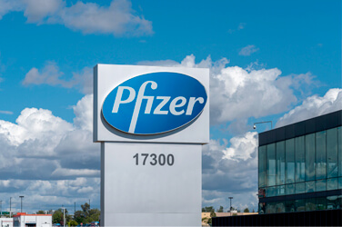 Faut-il investir en Bourse dans l’action du labo pharmaceutique Pfizer qui acquiert des droits sur un produit chinois ?